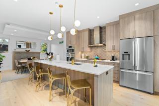 Empire in Desirable Marda Loop, Calgary - 6