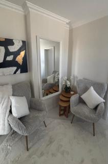 Boutique Coastal Retreat for Couples or Singles - 8