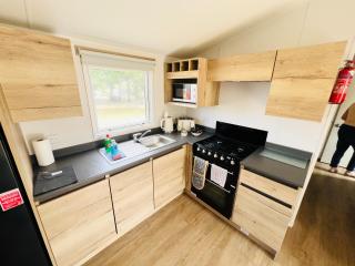 3 Bedroom Caravan OK1, Thorness Bay, Dog Friendly - 6