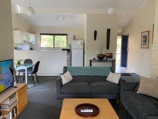 Beachside Haven Free Linen Wi-Fi Netflix air con - 0