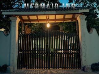 Mermaid Inn - 9