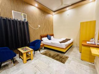 The ARL Hotels & Banquets - 6