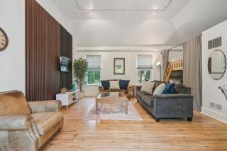 Old Town Kindergarten Vacation Home - 0