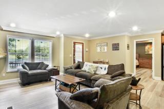 Cozy Cove Escape - Lakeside Retreat cabin - 7