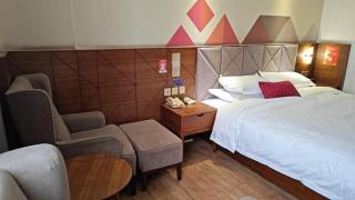 Borrman Hotel Xinxiang Muye Avenue - 5