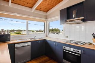 Dragonfly Beach House - 1
