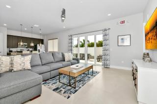 Urban Condo Near Disney With Resort & Waterpark Access - B2-108 - 0