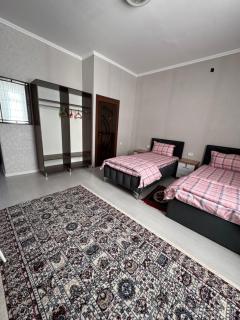Guesthouse Deluxe - 4