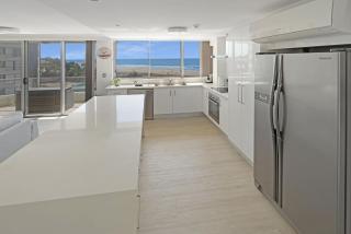 Northcliffe Terrace Beachfront Property - 3