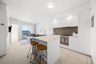 Belise - 16th floor Executive Apt for 2 plus parking - 7