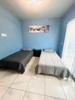 Nice, comfortable and conveniently located - Guadalajara - 1