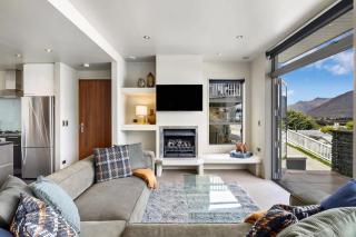 Vailmont Villa, Central Queenstown - 8