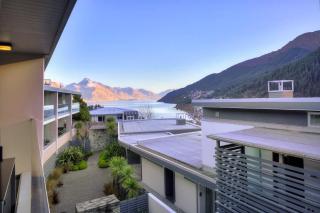 Travellers Oasis, Central Queenstown - 0