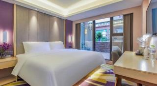 Lavande Hotel Chongqing Nanping Walking Street Wanda Plaza - 1