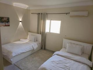 Hotel Apartment With Panoramic View - 1