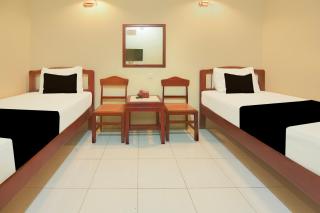 Hotel O Makassar near Pantai Losari formerly Hotel Tiara Sari - 3