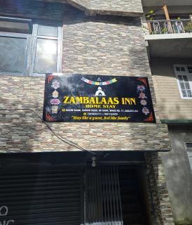 Zambalaas Inn - 8