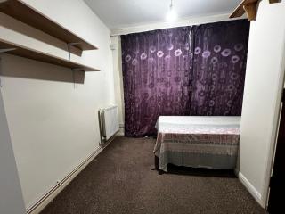 Budget Stay In Luton 02 01 - 4