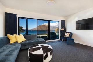 TAHUNA LAKEFRONT LUXURY, Central Location - 4