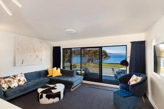 TAHUNA LAKEFRONT LUXURY, Central Location - 3