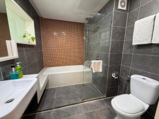 QQ Empire Damansara hotel room - 9