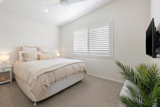 Coastal Oasis w BBQ, Firepit & Heated Pool - 3