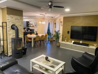 Familienhaus mit Garten, Terrasse & Grill - 5
