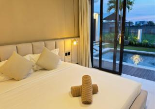 The R Villa Ranakah - Central, Comfy & Luxe Stay - 3