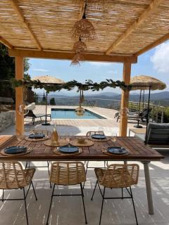 Splendid villa with swimming pool & sea view - 8