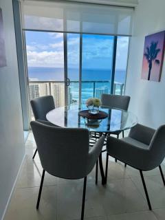 Level 32 Ocean View 3BR Escape - 3