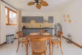 Rhion Guest House, Romantic Getaway near Beach - Diani Beach - 1