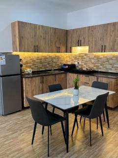 A square appartment 2 bed room - 7