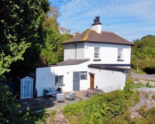 Historic 'Old Toll House' Shaldon Bridge - 6