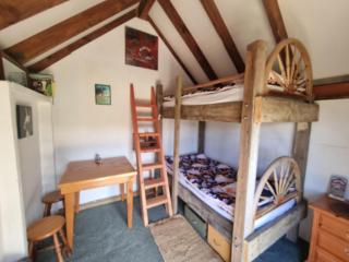 Settlers Hut - 9