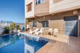 Villa near the beach with private pool - 9