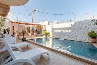 Villa near the beach with private pool - 7