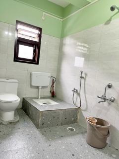 RJ Shant Apartments- Room 22 - 2