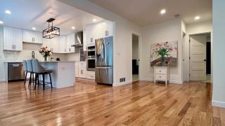 Seattle Maple Haven in Wedgwood - 3