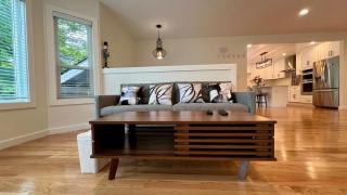 Seattle Maple Haven in Wedgwood - 1