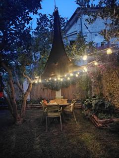 SECRET GARDEN-bike-friendly home-MANDARANCIO - 0