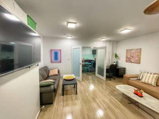 Brunswick Convenience 1BR Home - 1