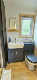Croft Seven Cabins - 3