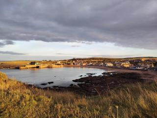 The Willow Caravan Cliff Top Coastal Retreat at Eyemouth Holiday Park Sleeps 6 Near Beach - Eyemouth - 1