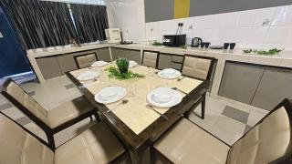 B04 Homestay in JB Town Party House 30PAX 6R6B - 2