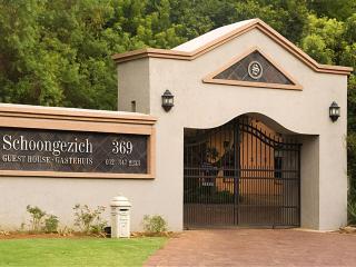 Schoongezich Guesthouse - 0