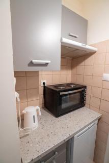 Boutique Studio 8 Contemporary Design & Cozy Vibes - 2