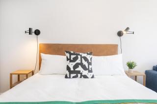 Paarl Superior Studio 231 - With Onsite Parking & Comforts - 9