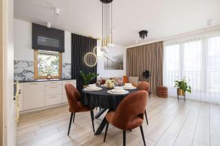 Modern Prestige Apartment with Parking in Kraków by Noclegi Renters - 5