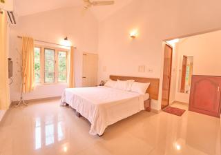 Kedara Pool Resort by VOYE HOMES, Wayanad Pet Friendly Resort with Tree House in Sulthan Bathery - 3