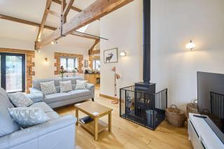 Host & Stay - Rupert's Barn - 9